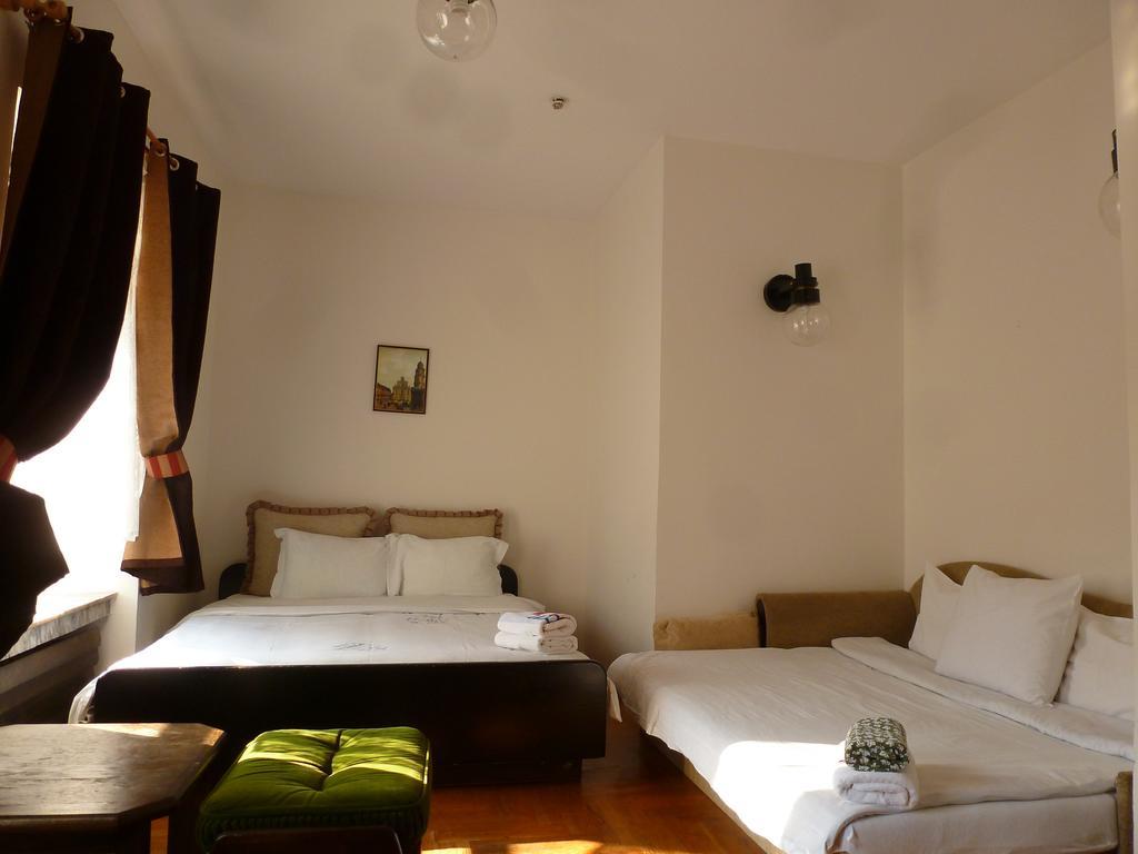 Seven Fridays Hostal Vilna Habitación foto