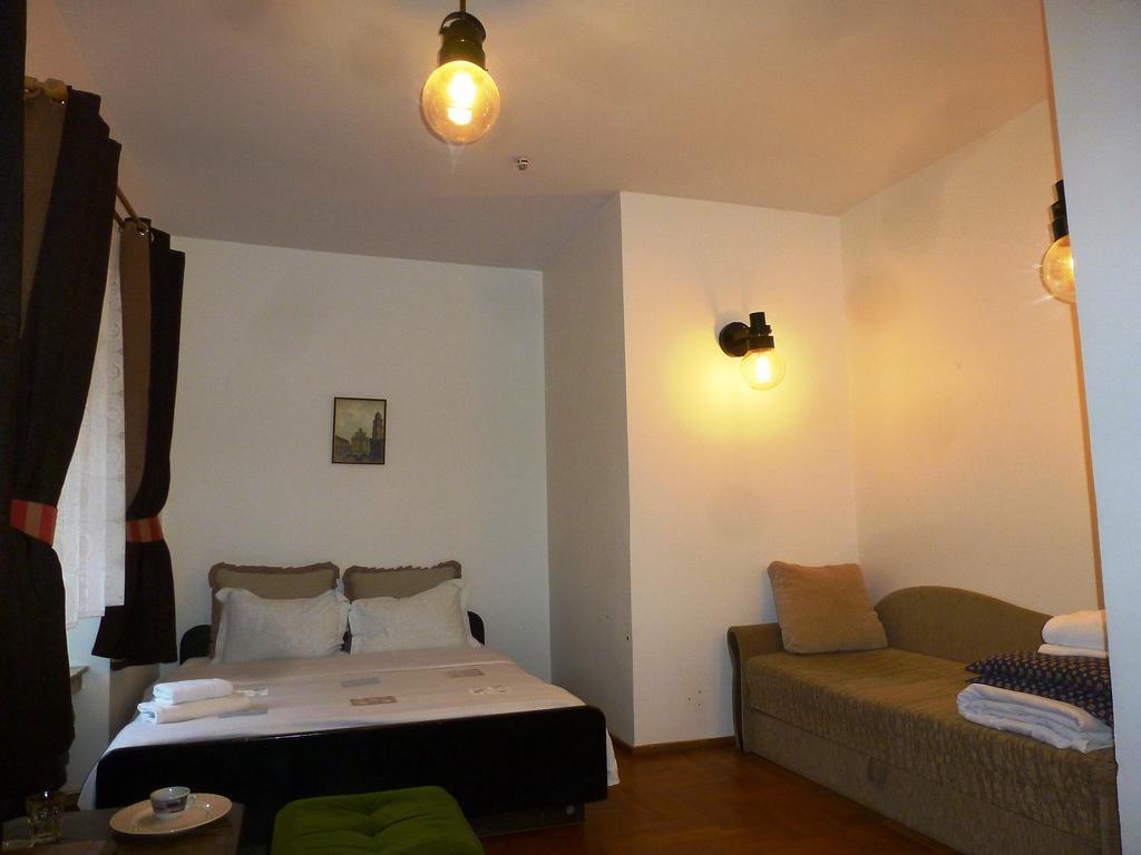 Seven Fridays Hostal Vilna Habitación foto