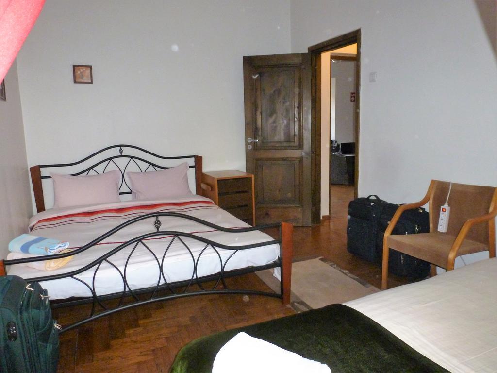 Seven Fridays Hostal Vilna Habitación foto